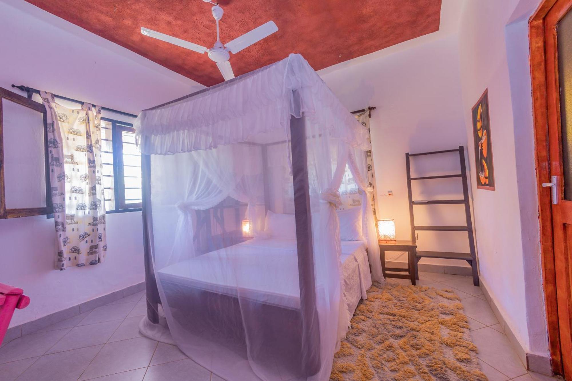 Villas Dora And Holly Diani Beach Exterior photo